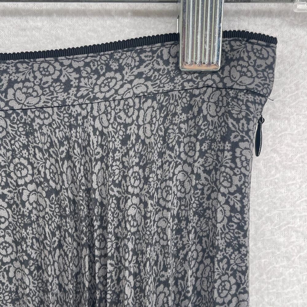 VINCE Skirt 2 XS Drape Accordion Pleated Floral Swing Midi Side Zip Gray - Picture 6 of 11